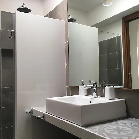 Lamia Bianca * 로코로톤도