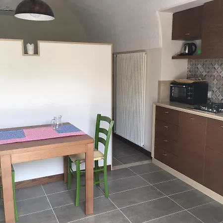 Lamia Bianca Country house *